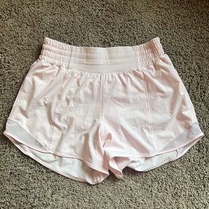 Lululemon high rise hotty hot shorts